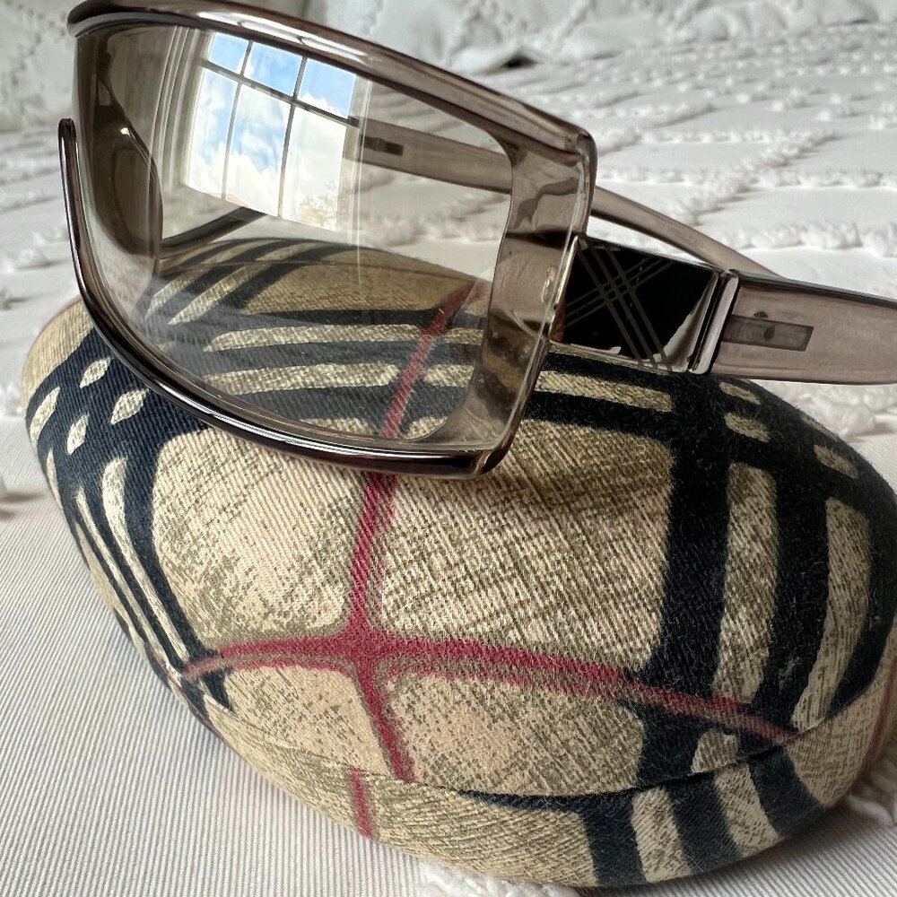 Burberry Retro Sunglasses Champagne Acetate Beige with case - Picture 10 of 16